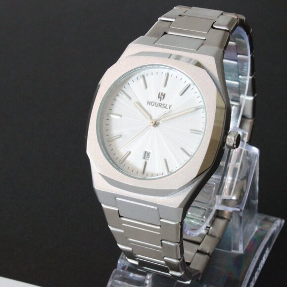 Men's Sports Watch Integrated Bracelet White Dial 42mm - Picture 4 of 13